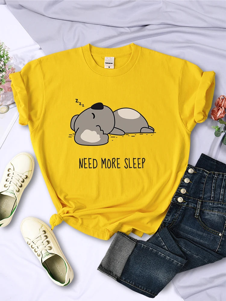 Sleepy Bear Chic: Plus Size Women’s Hip Hop Casual Tee – Street Fashion with Personality