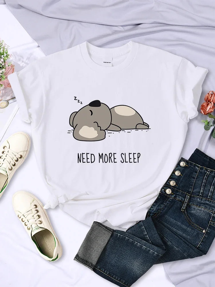 Sleepy Bear Chic: Plus Size Women’s Hip Hop Casual Tee – Street Fashion with Personality