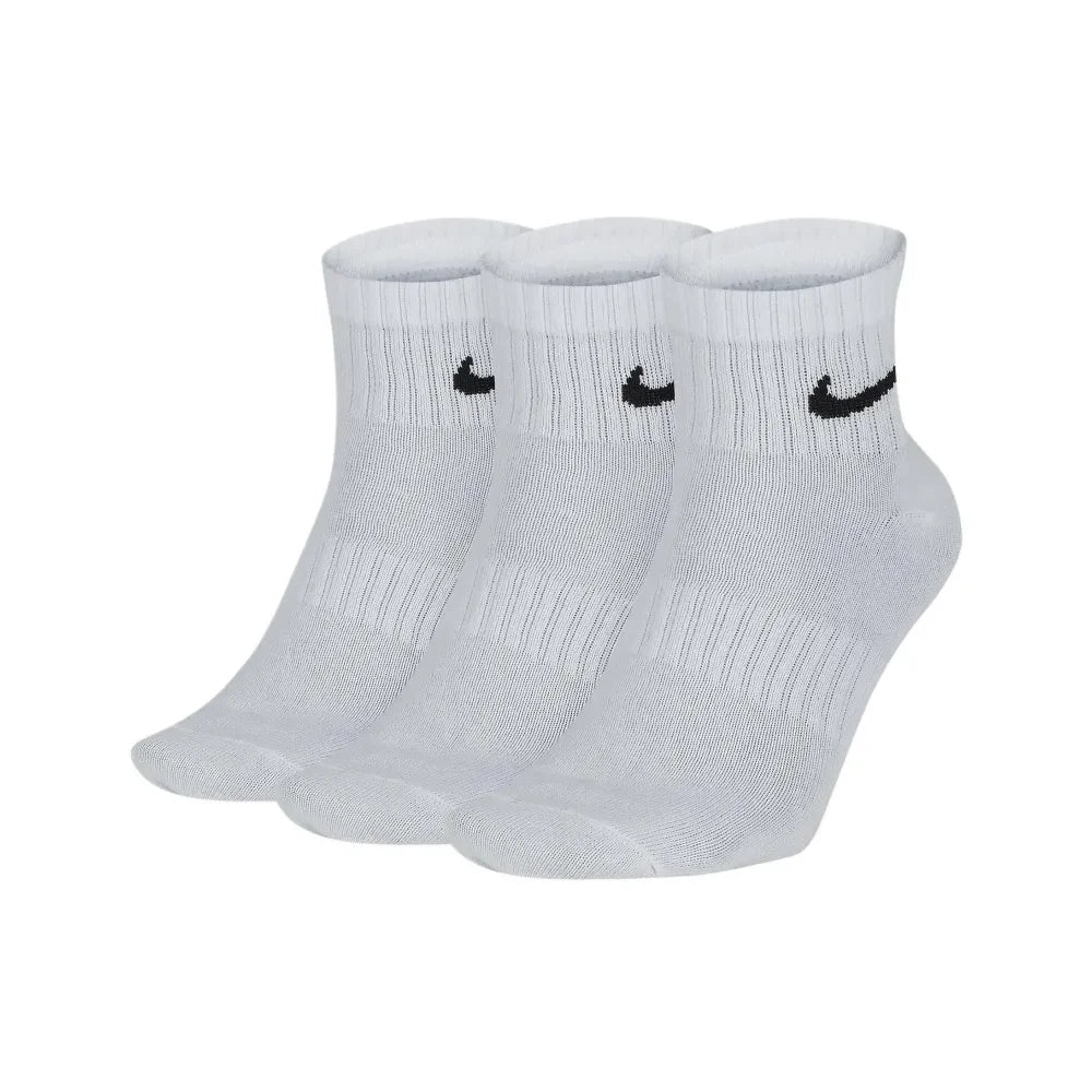 NIKE Lightweight Quick-Dry Training Socks - 3 Pairs of Ultimate Comfort & Support