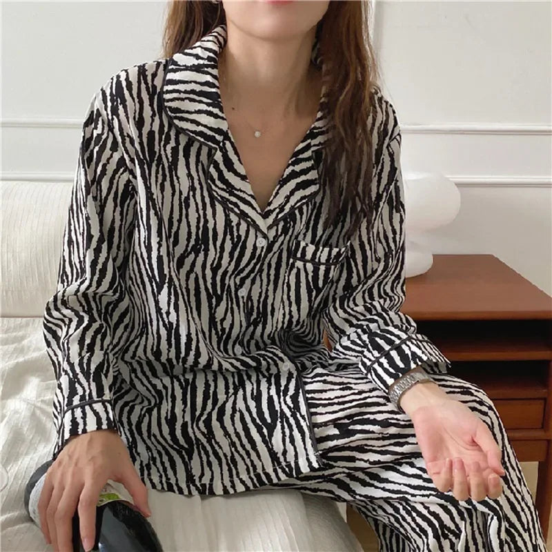 Women's Cozy V-Neck Button Down Pajama Set - Casual Nightwear, Autumn/Winter Loungewear Two-Piece