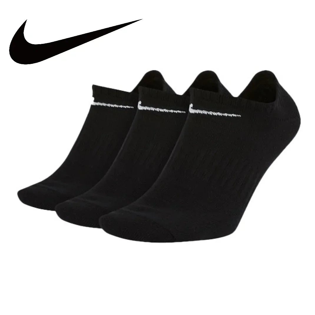 NIKE Lightweight Quick-Dry Training Socks - 3 Pairs of Ultimate Comfort & Support