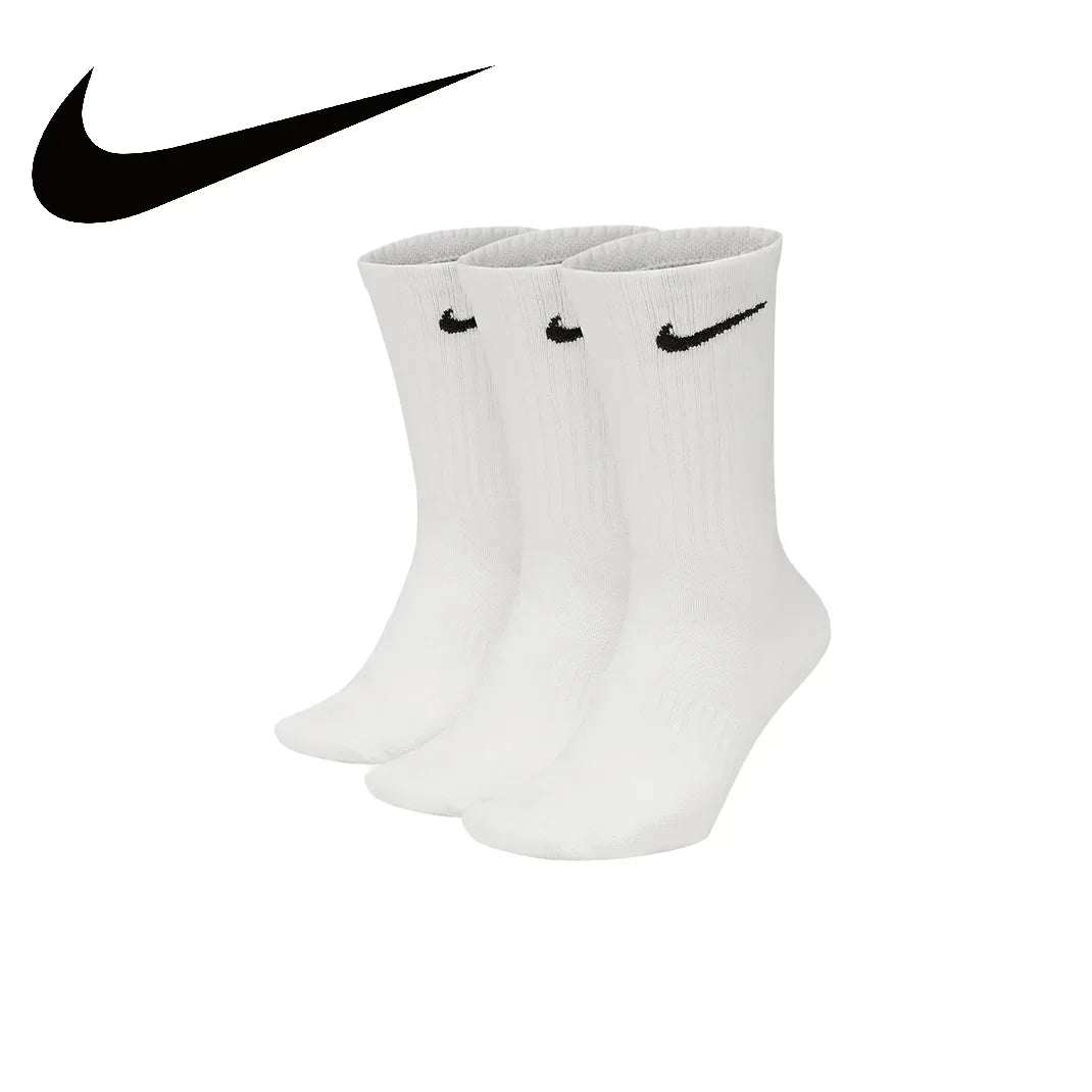 NIKE Lightweight Quick-Dry Training Socks - 3 Pairs of Ultimate Comfort & Support