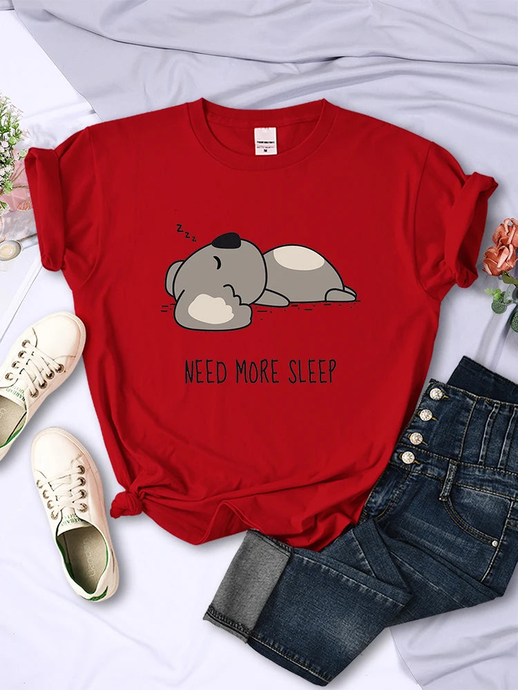 Sleepy Bear Chic: Plus Size Women’s Hip Hop Casual Tee – Street Fashion with Personality